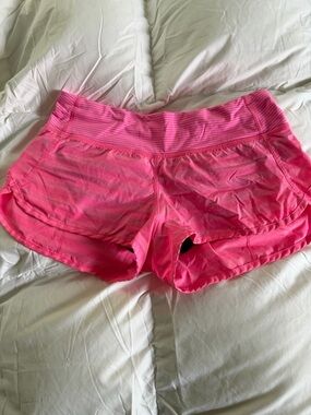 DISCONTINUED RARE Lululemon Hot Pink Lowrise Speed Ups